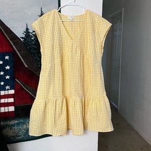 Yellow dress